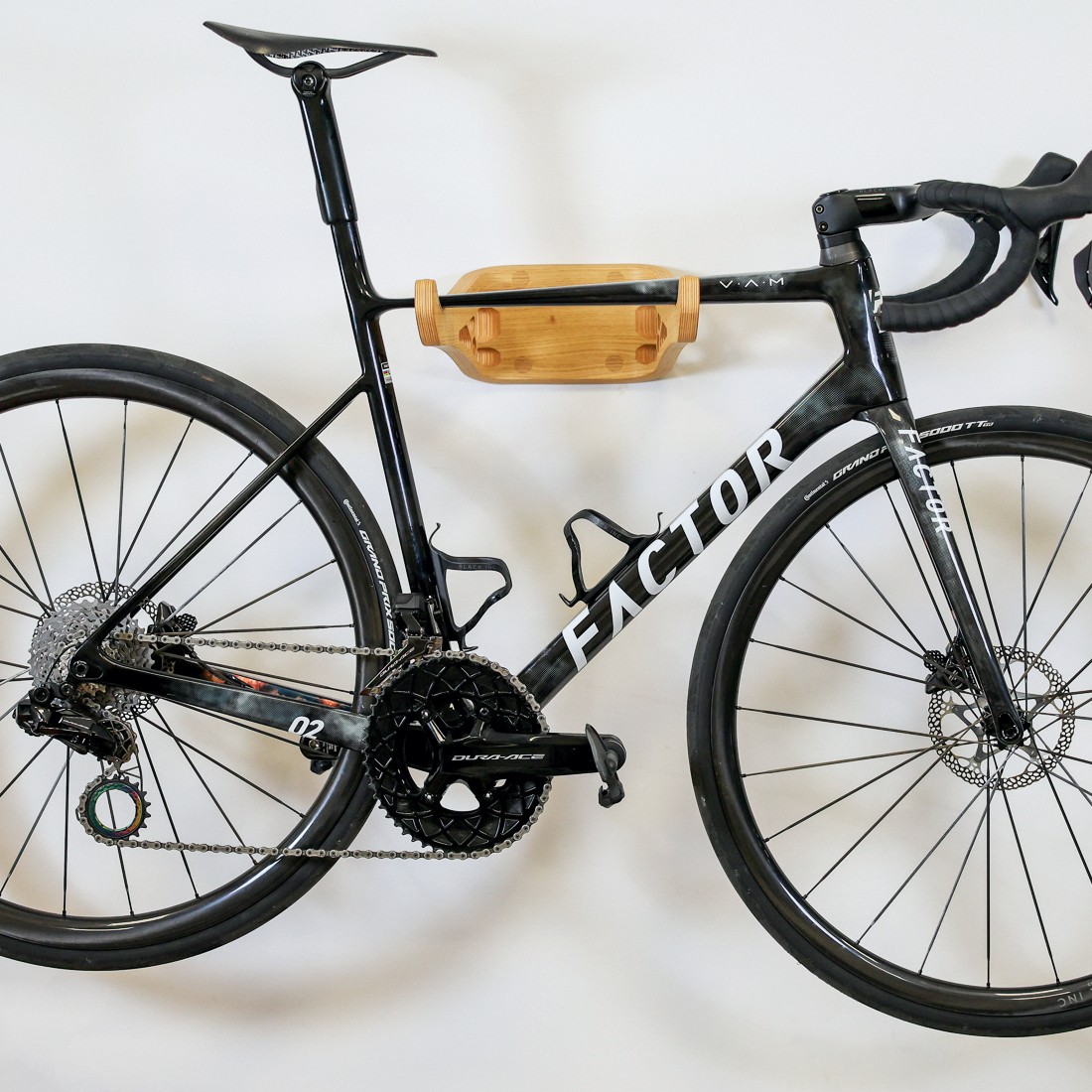 absoluteBLACK Premium Oak Bicycle Wall Hanger