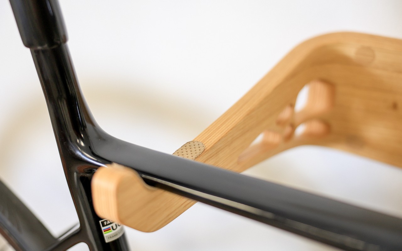 absoluteBLACK Premium Oak Bicycle Wall Hanger