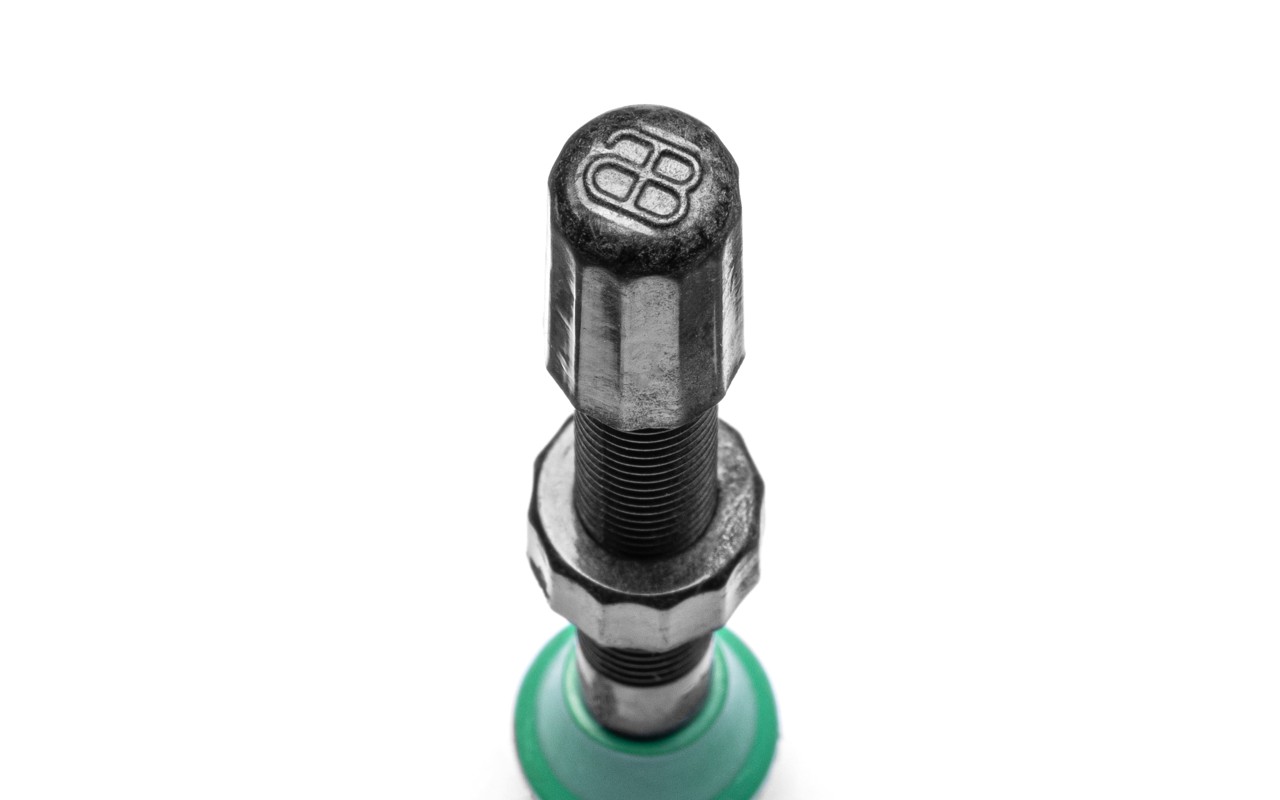 absoluteBLACK Aether carbon ultra-light tubeless valves