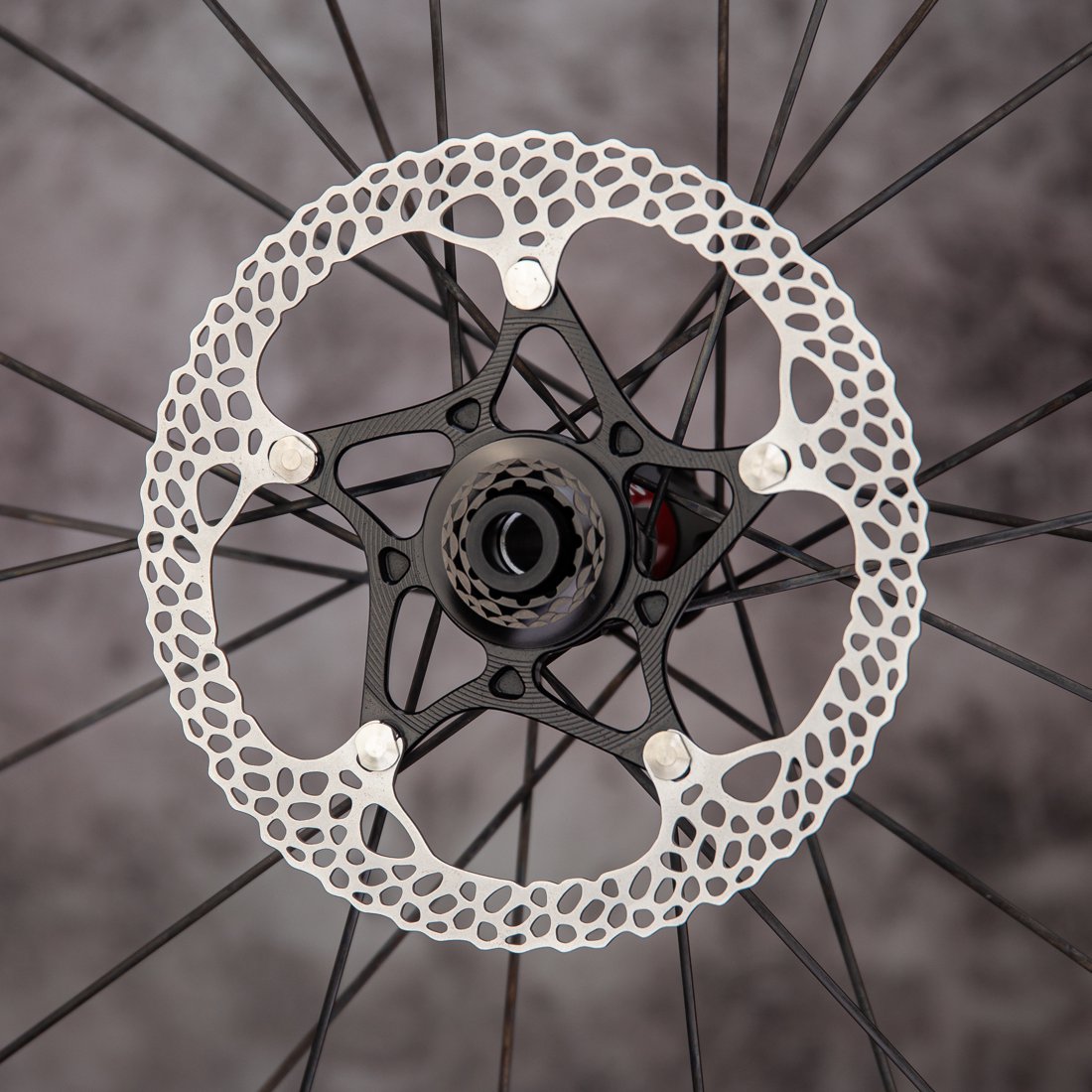 absoluteBLACK Raven SL centerlock disc rotor