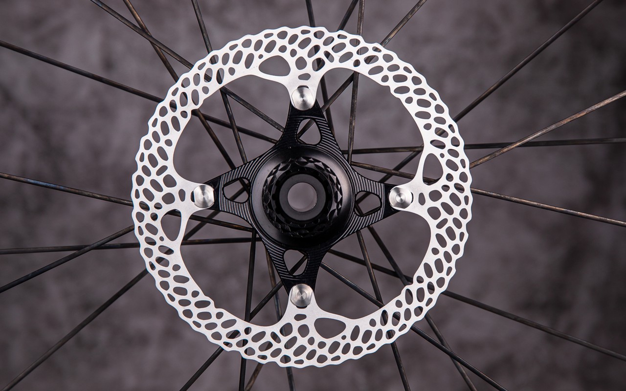 absoluteBLACK Raven SL centerlock disc rotor