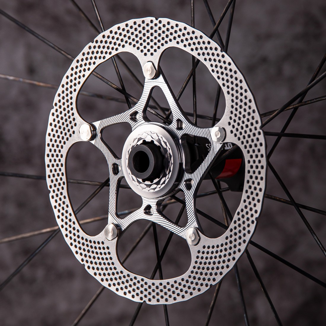 absoluteBLACK Raven GT centerlock disc rotor