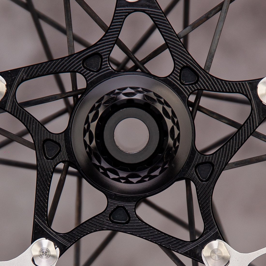 absoluteBLACK the Ultimate Centerlock Lockring