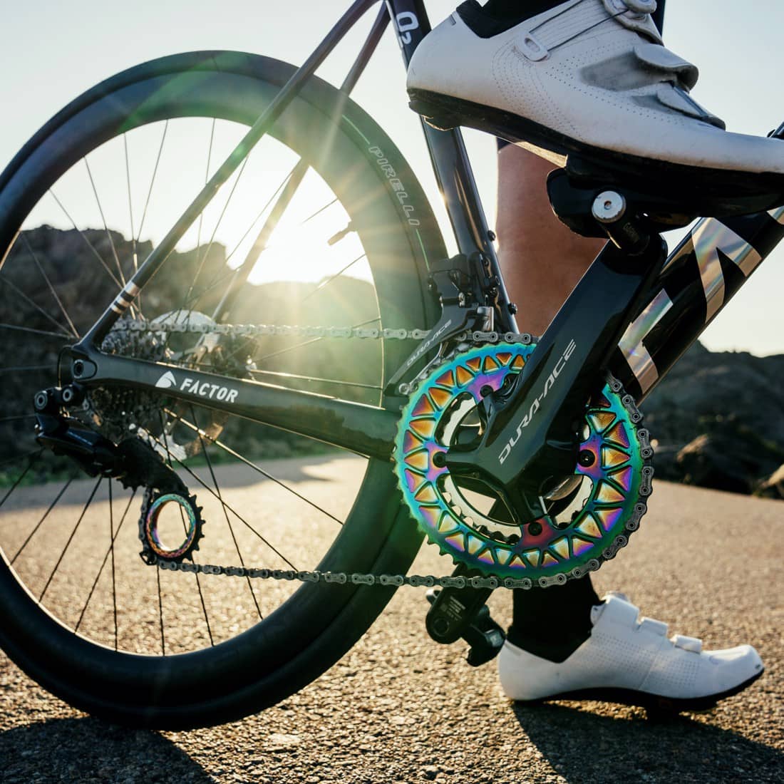 https://absoluteblack.cc/images/home/MB/absoluteblack-oval-chainrings1.jpg